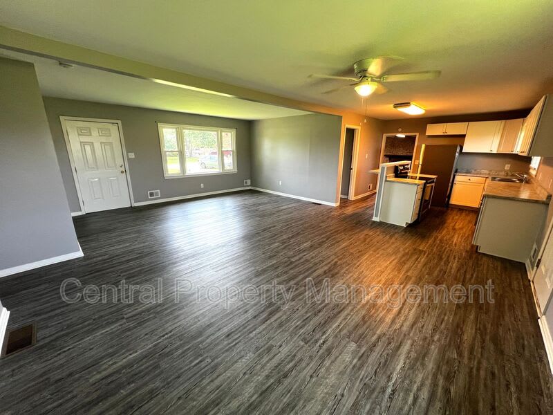 104 Madison Circle – photo 3