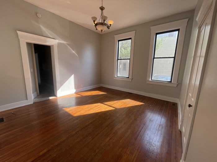 910 Washington Avenue – photo 2
