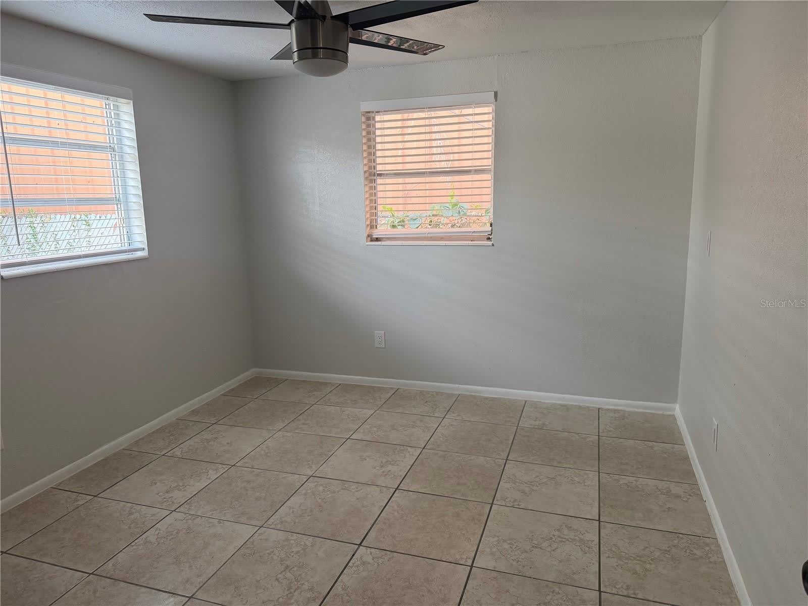 3009 W WATERS Avenue – photo 5