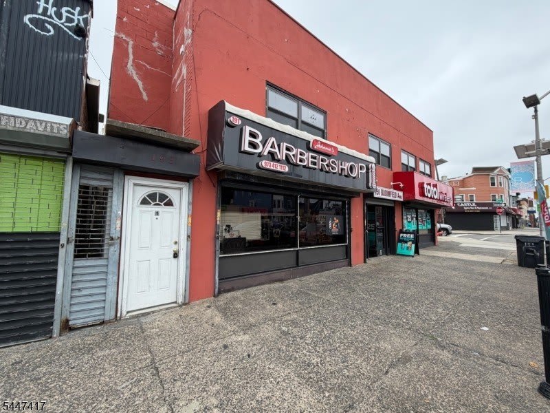 191 Bloomfield Ave – photo 1