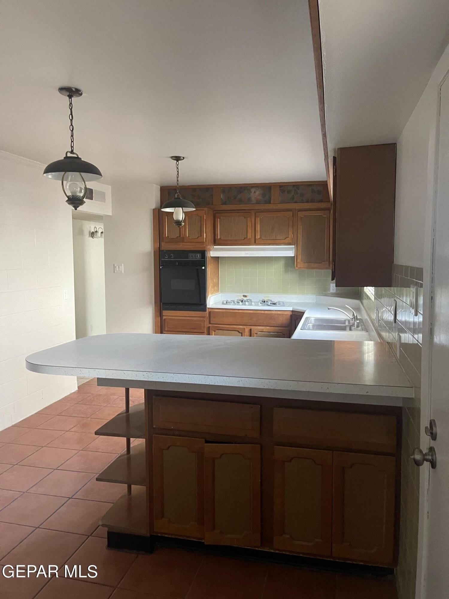 620 E Crosby Avenue – photo 4