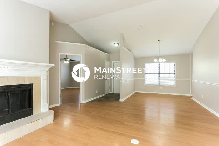 1330 Westlawn Drive – photo 3
