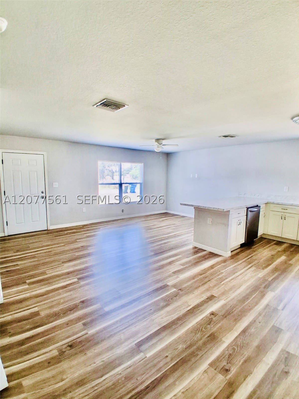 1211 Ramona Avenue – photo 3