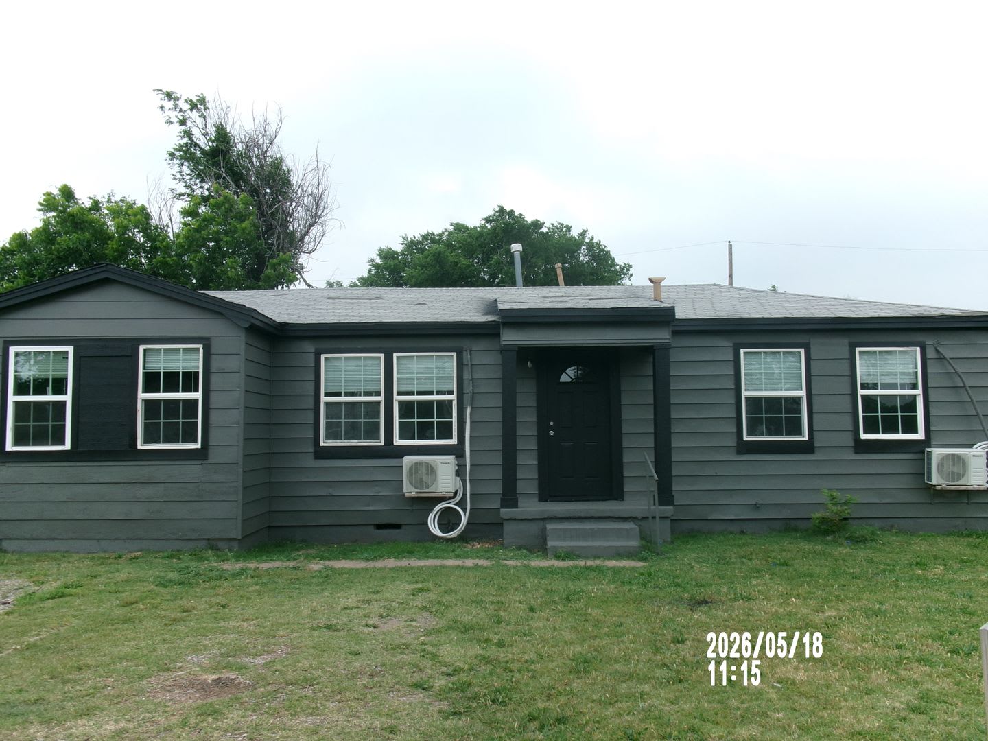Very Nice Home at 220 SW 24th St in Lawton, OK! – photo 1