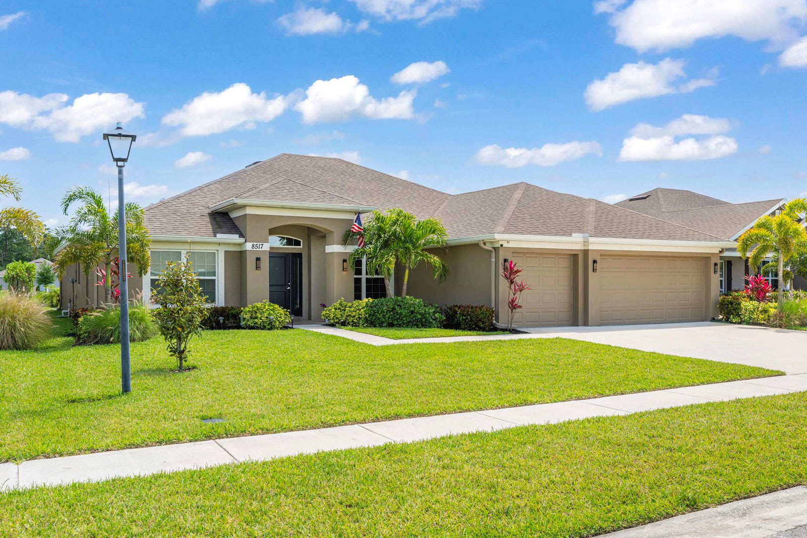 8517 Waterstone Boulevard – photo 2