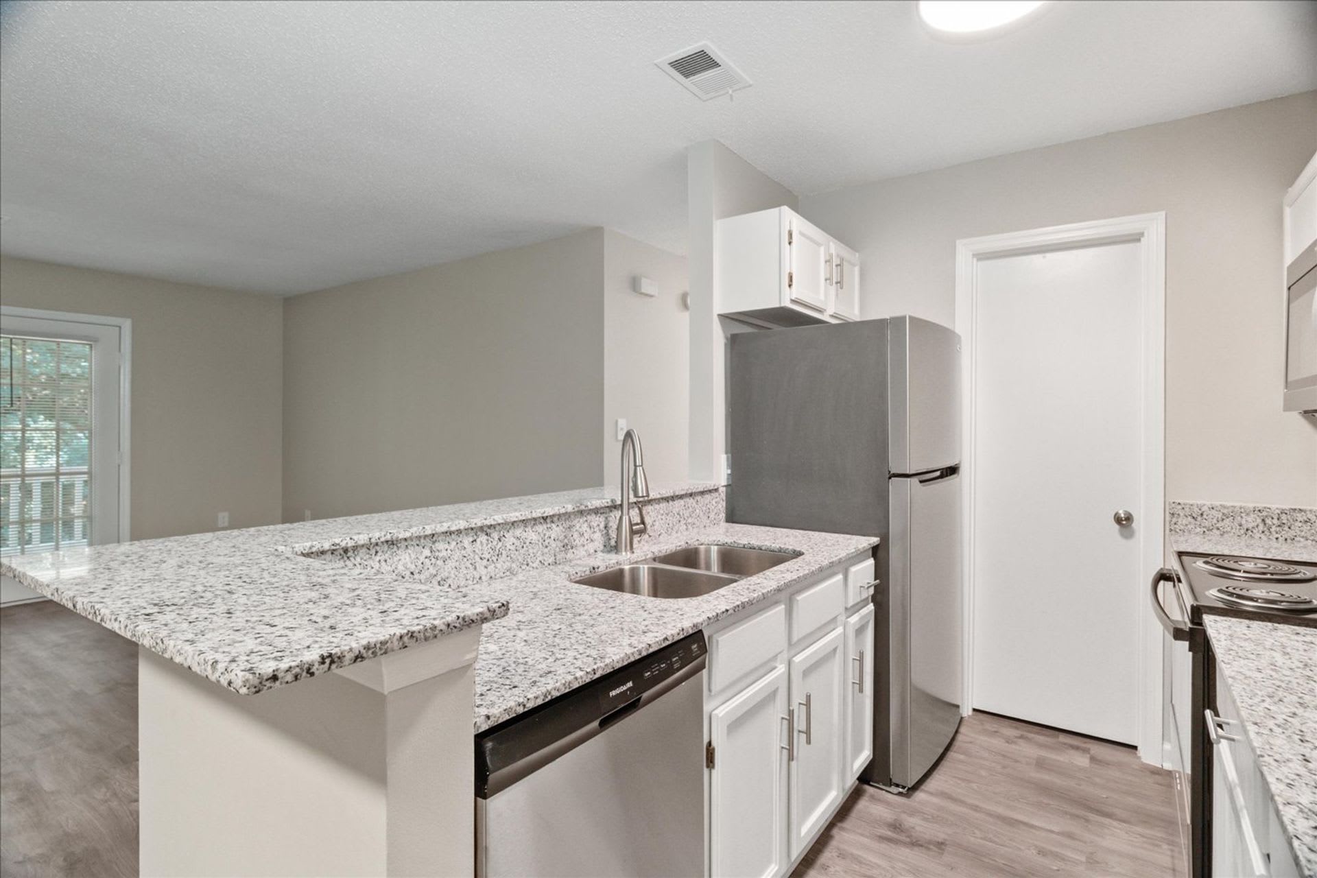 The Reserve at Christopher Street (Phase 2) – photo 1