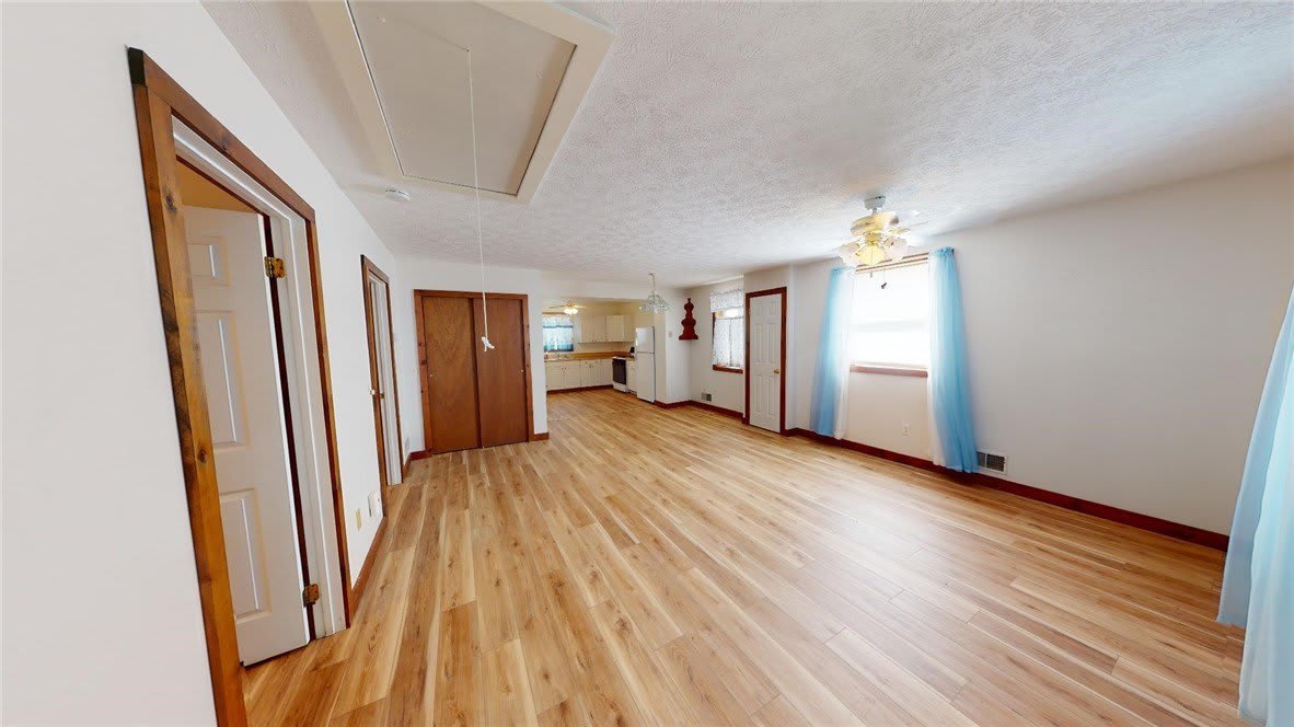 357 Lowden Point Road – photo 4