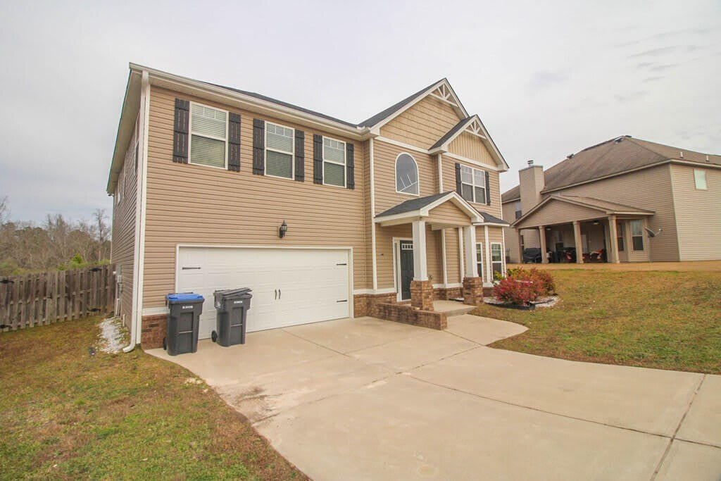 2733 Huntcliffe Drive – photo 3