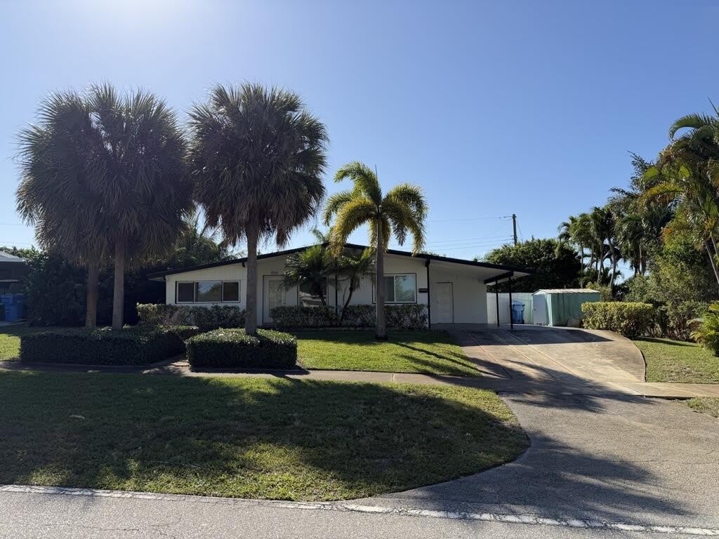 1014 W Drew Street – photo 5