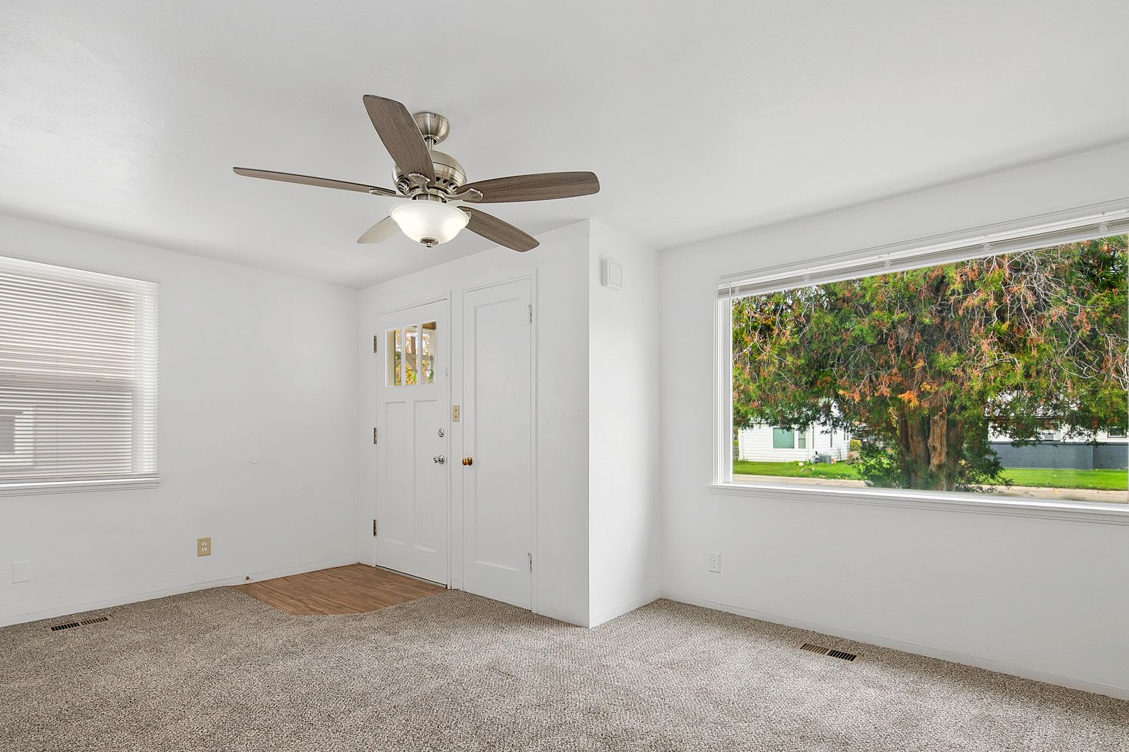 2bd/1b Boise Bench Home! – photo 4