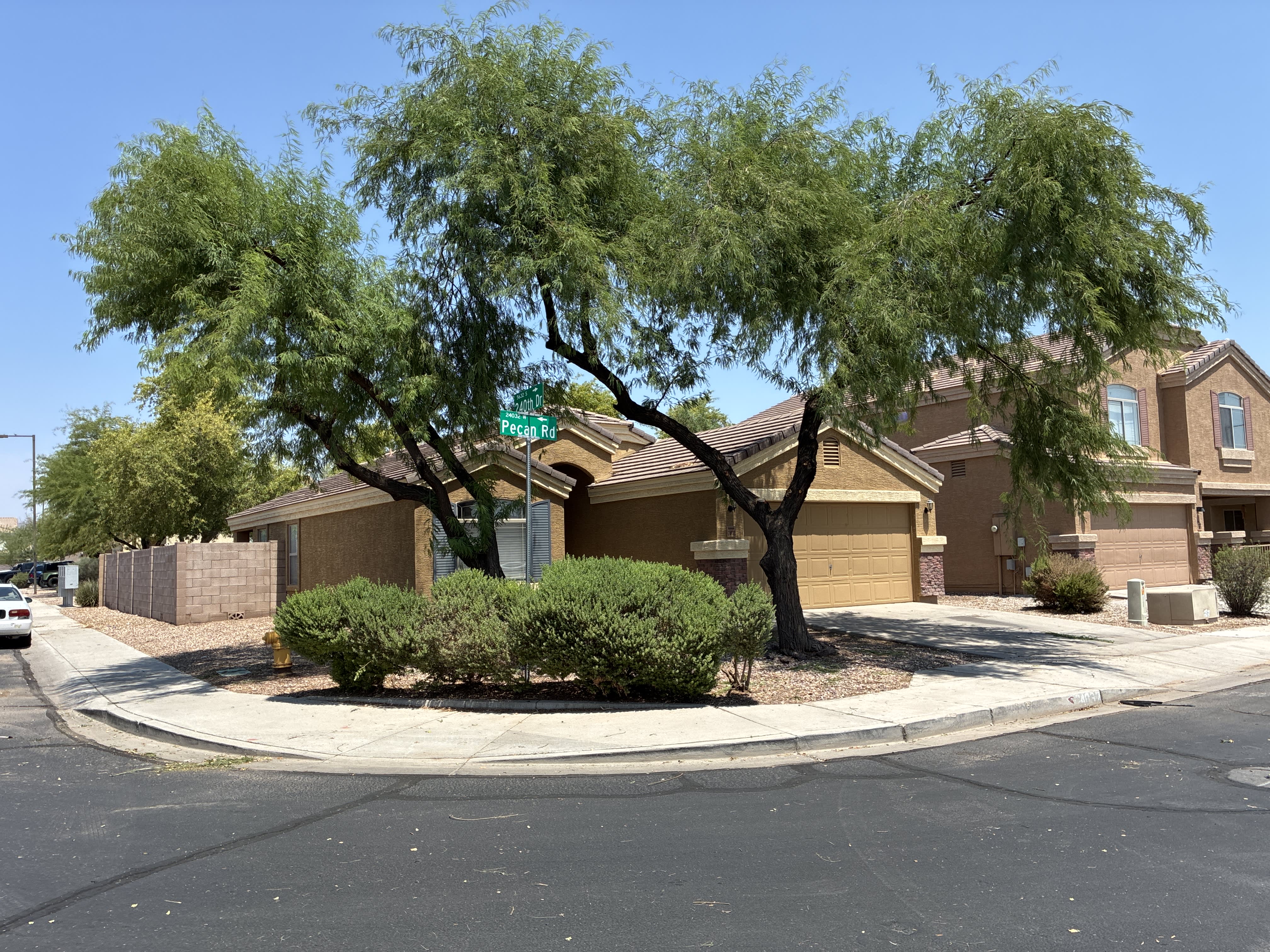 24032 W Pecan Rd – photo 2