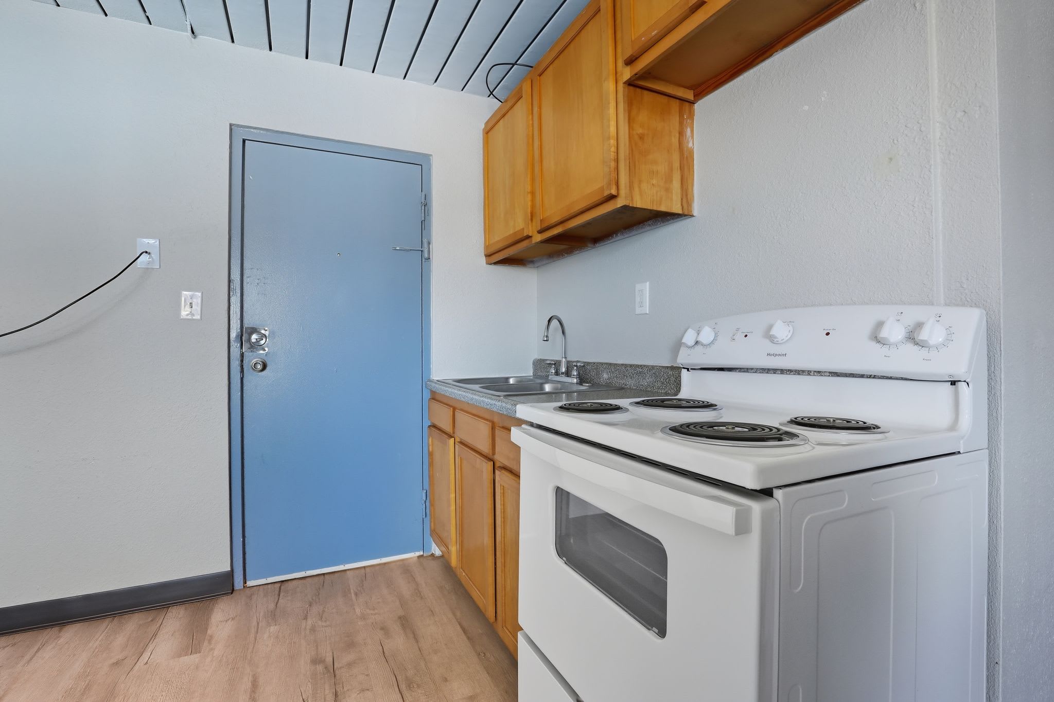 St. Germain Square Apartments – photo 4