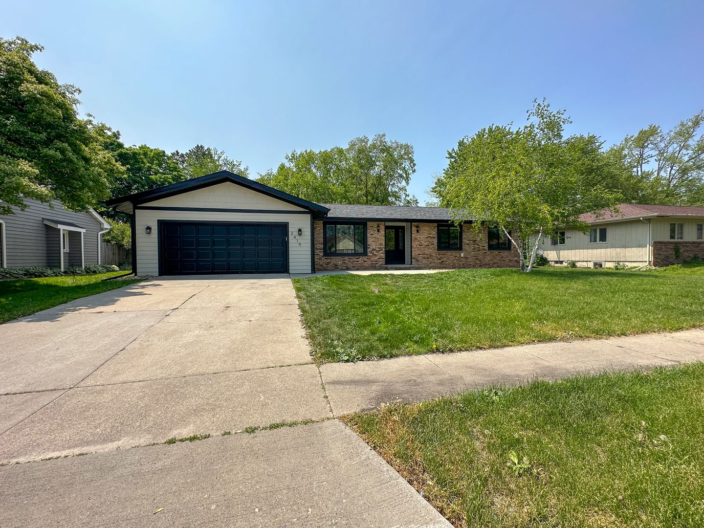 3419 Taft Ave- 4 Bed, 2.5 Bath House – photo 2