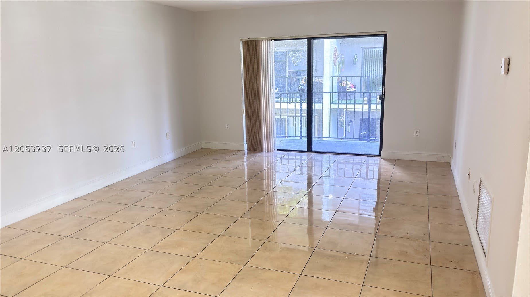 10421 N Kendall Dr – photo 3