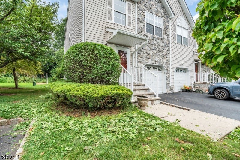 8 Edith Pl – photo 3