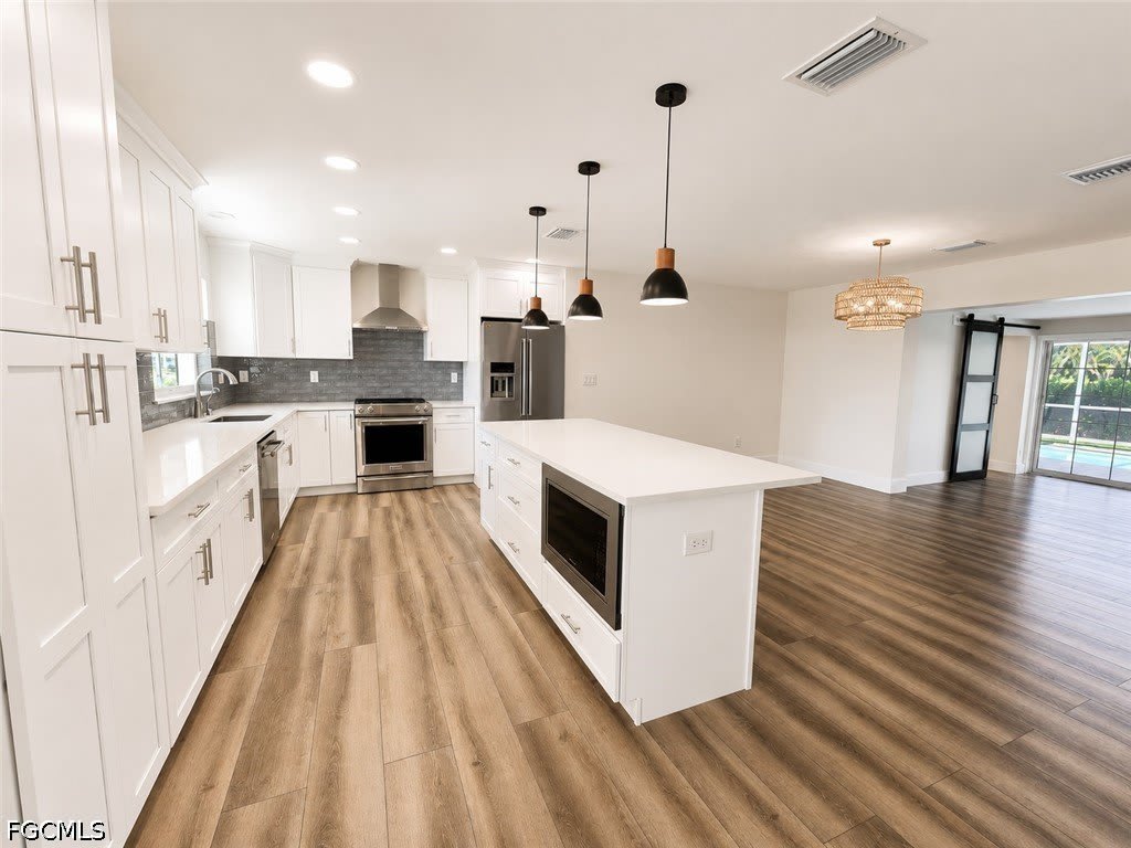 2835 SE 18th Avenue – photo 2