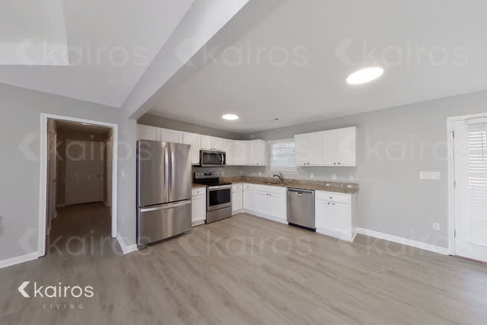 334 Amanda Drive – photo 5