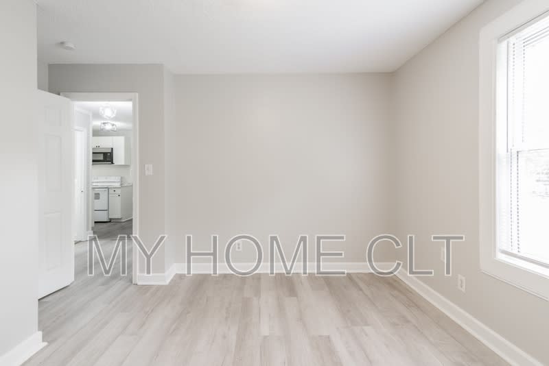 2517 Hemphill Street 2 – photo 4