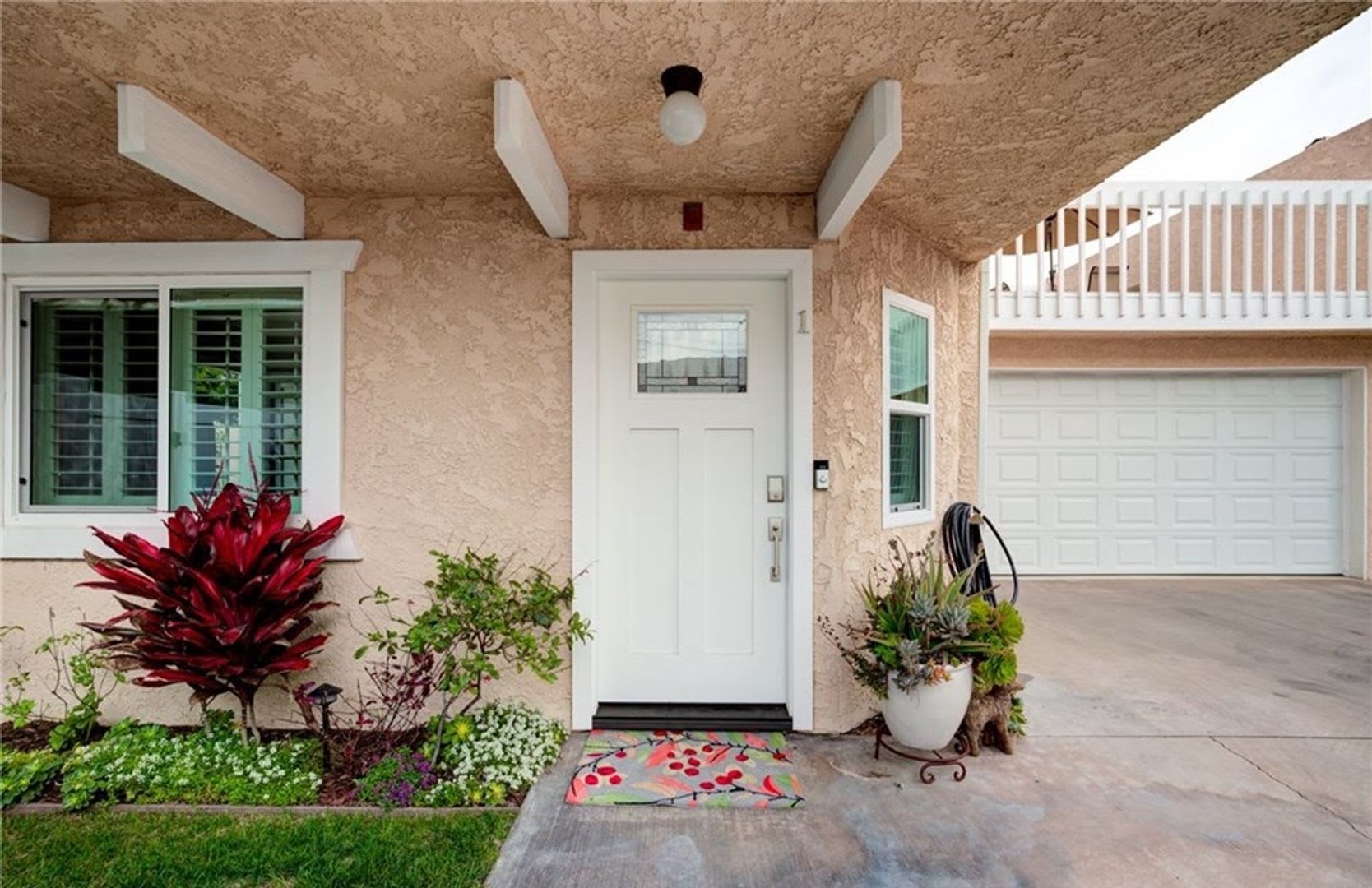 LUXURY LIVING IN NORTH REDONDO BEACH – photo 3