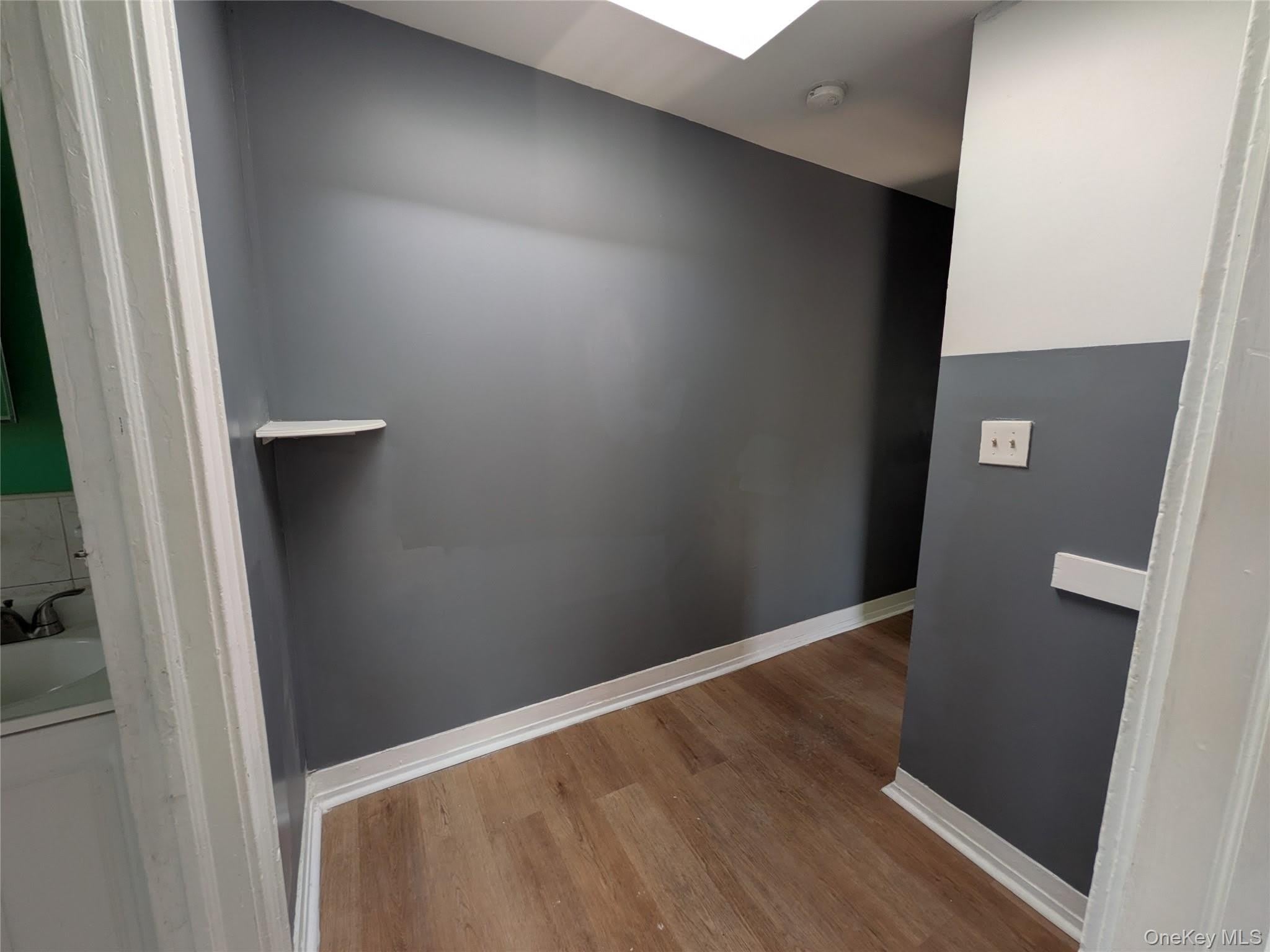 205-11 110th Avenue – photo 2