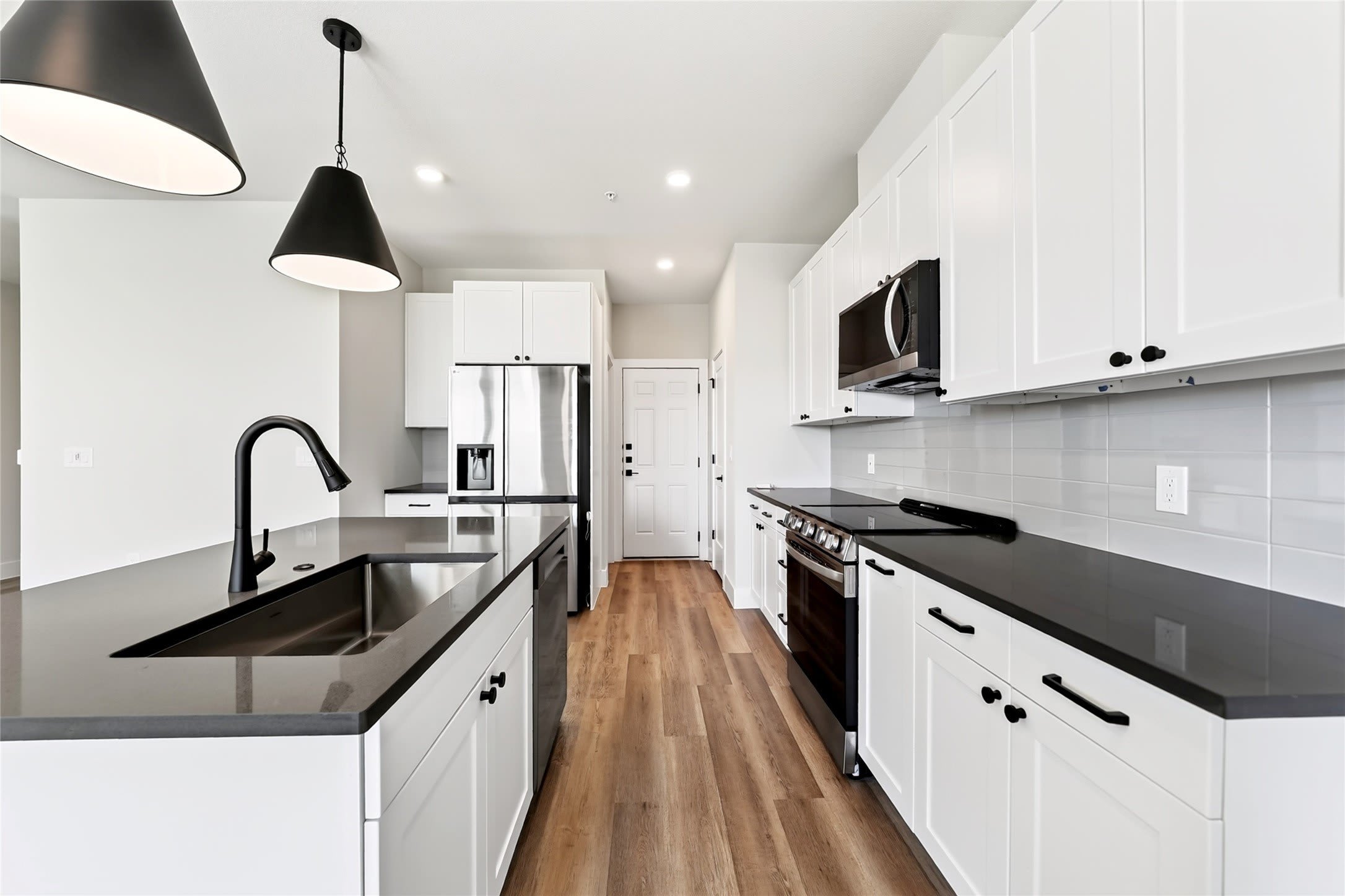221 Melody Lane – photo 1