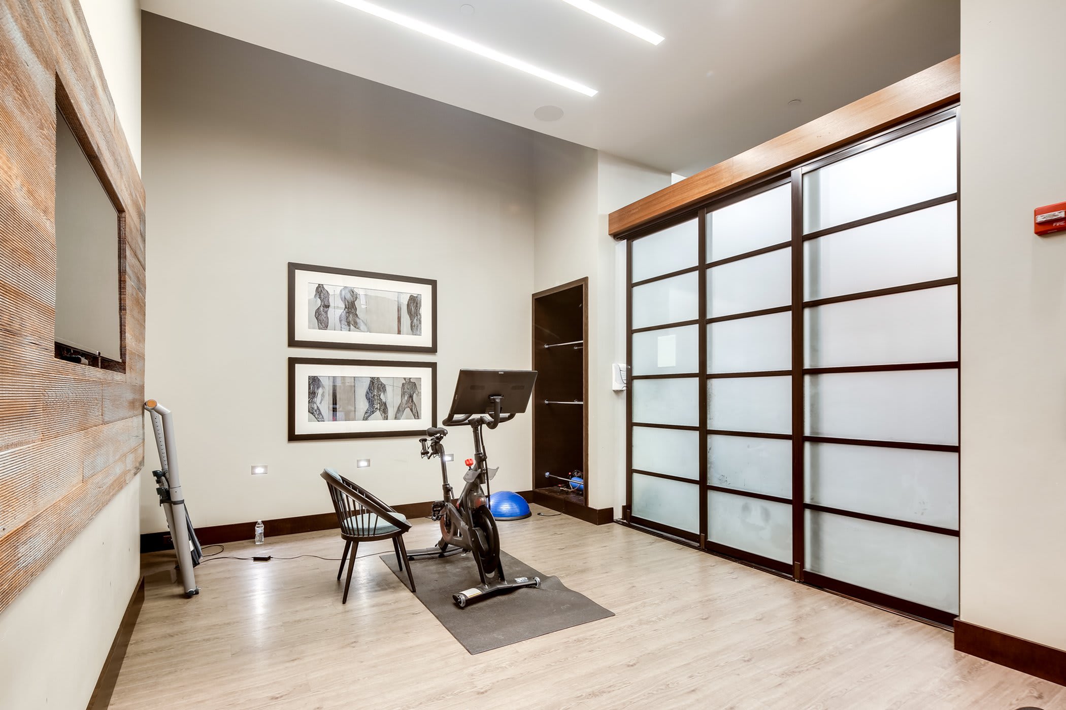 ICON Residences at the Rotunda – photo 3
