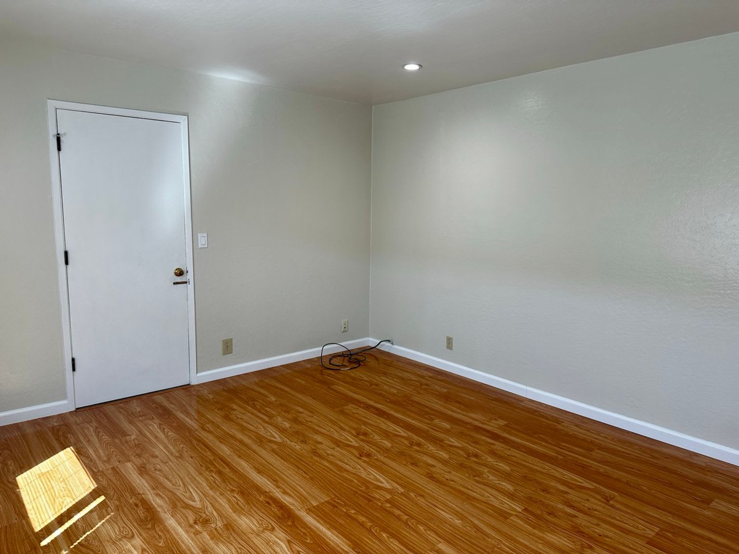 Charming 3 Bedroom, 2 Bath Duplex in Mountain View near Sylvan Park – photo 5
