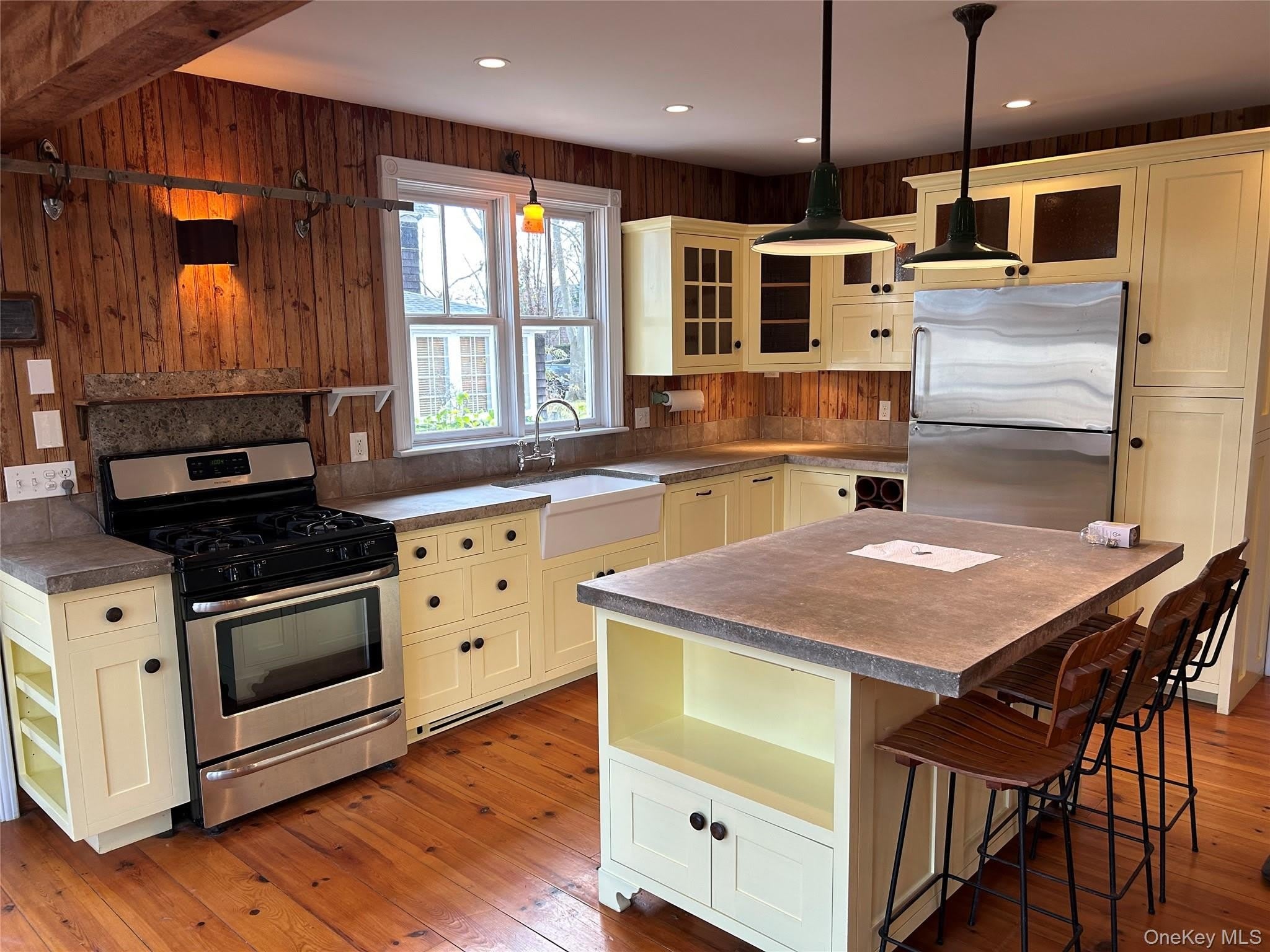 685 Orchard Street – photo 2