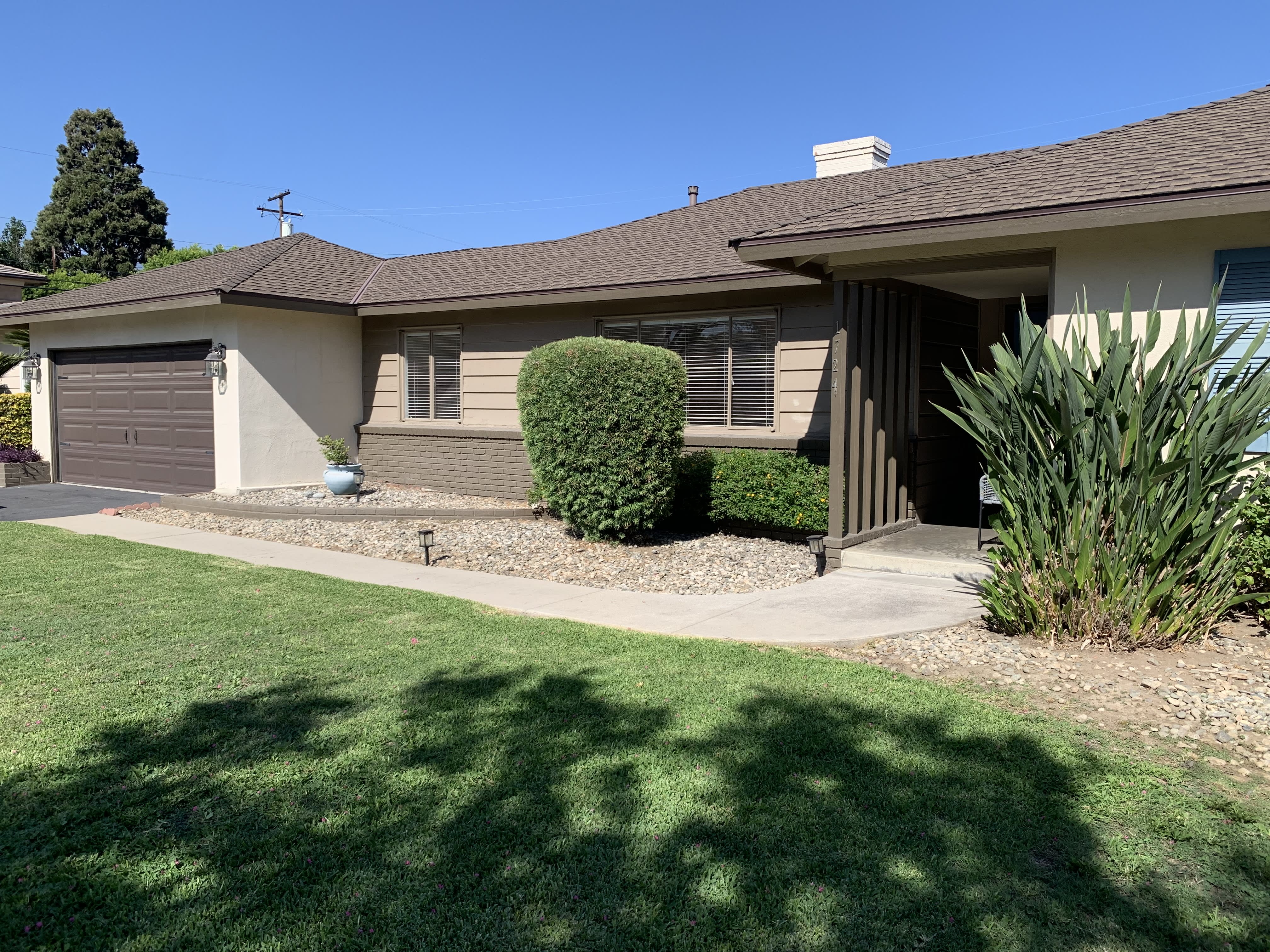 1724 Grace Avenue – photo 1