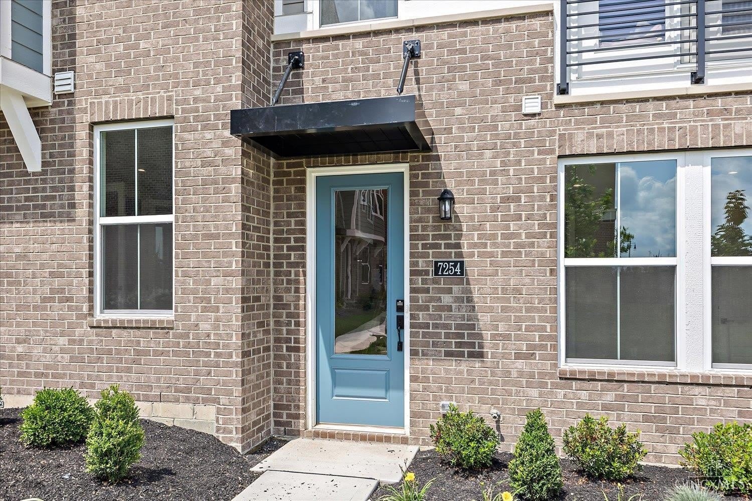 7254 Otley Drive – photo 4