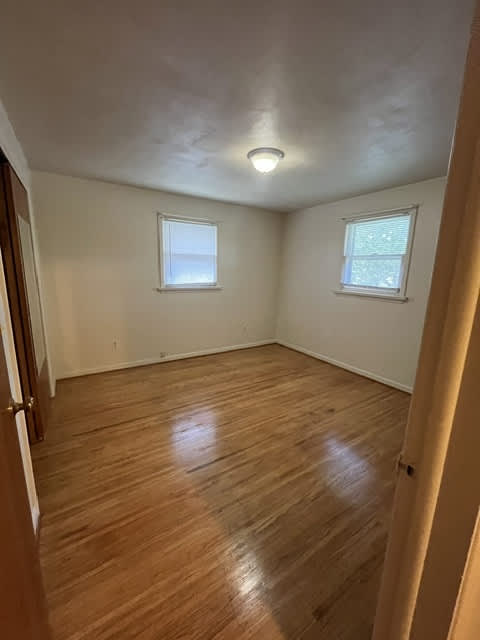 1078 1082 Bay Street 1078 – photo 3