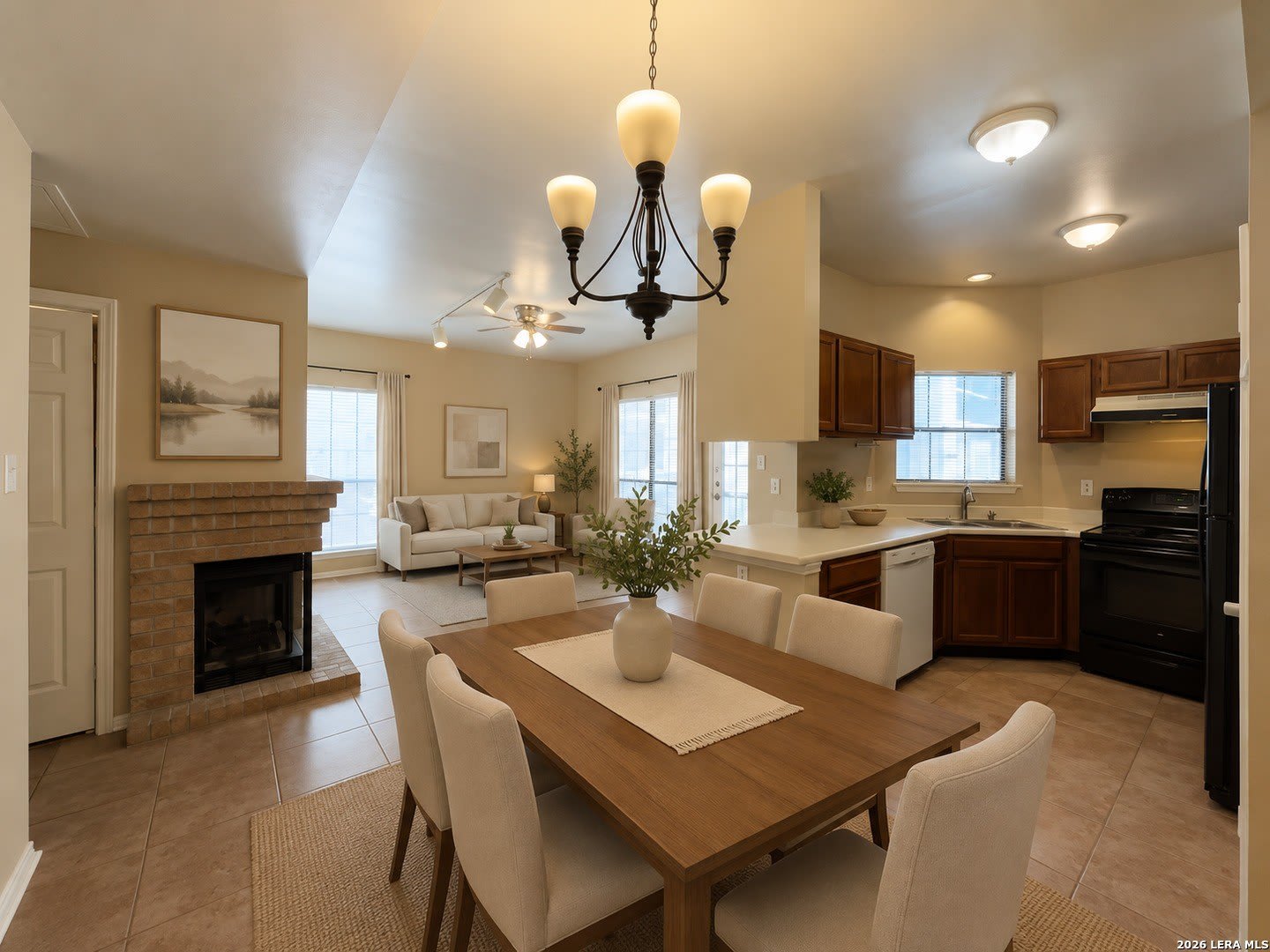 8655 Datapoint Drive – photo 3