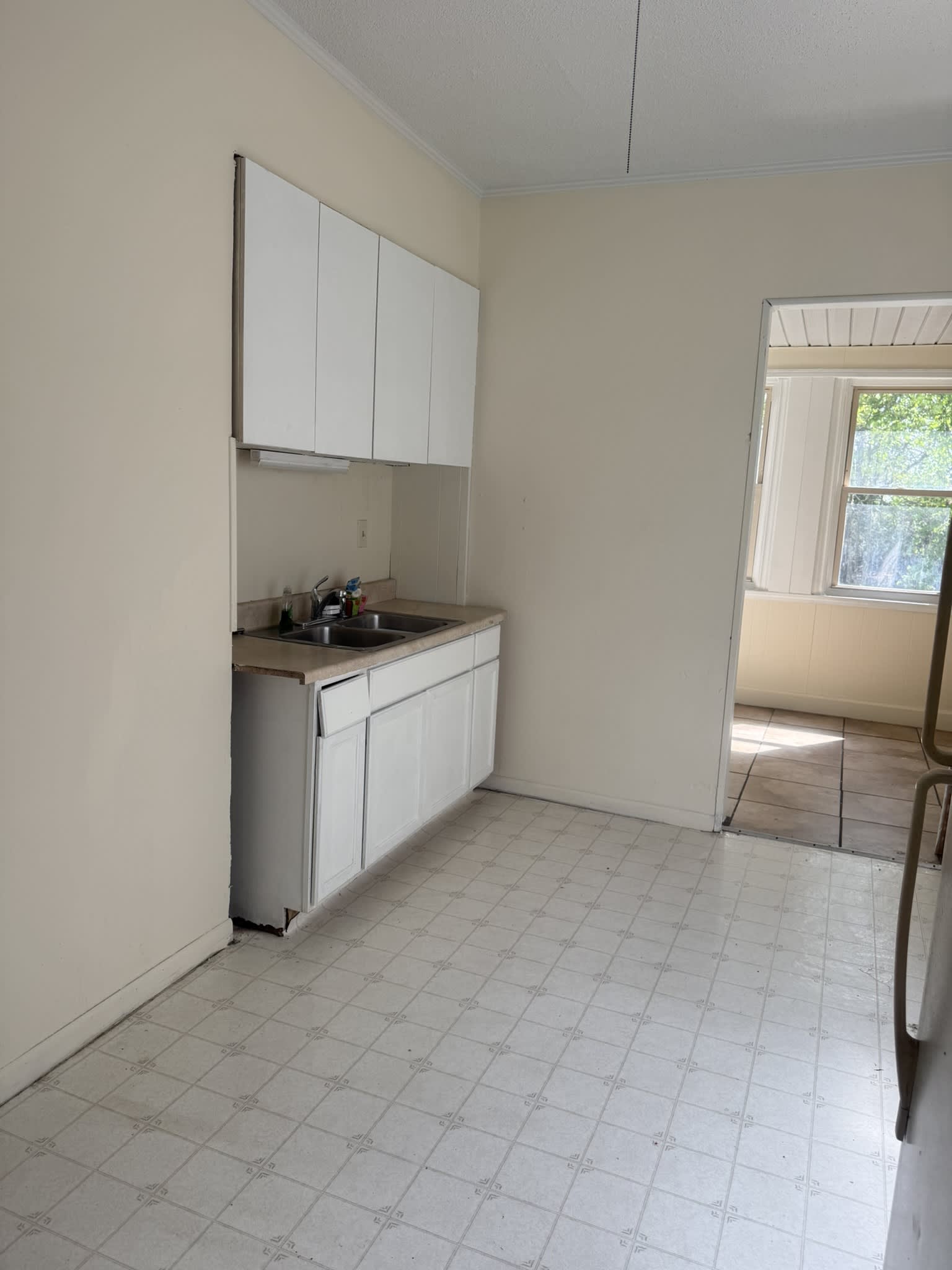 29 N. Whitney Ave – photo 2