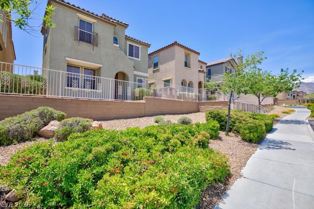944 Douglas Flat Place – photo 3