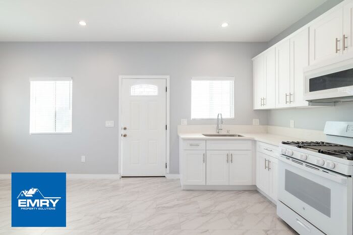 10624 Swinton Avenue – photo 3