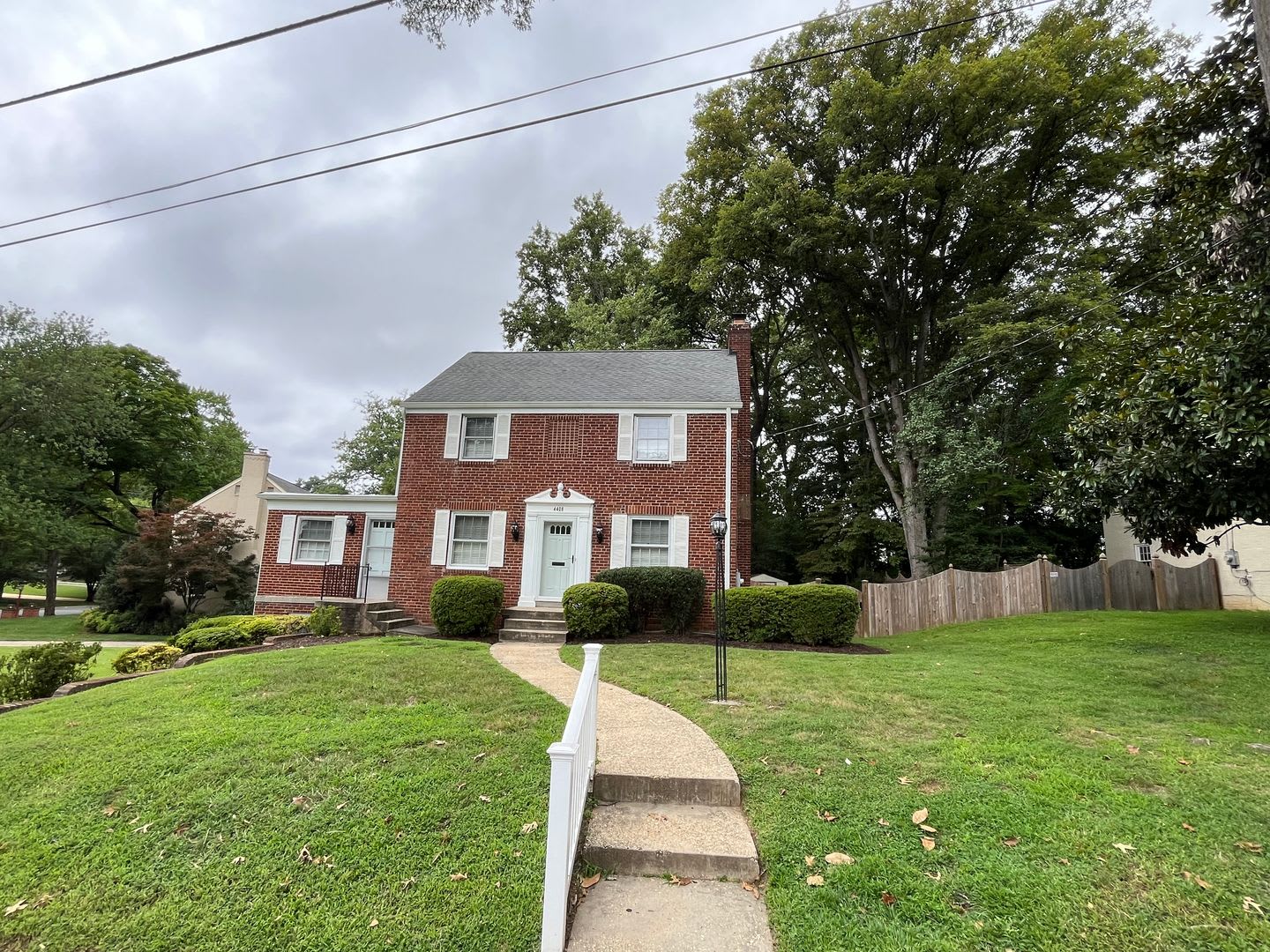 CHARMING COLONIAL IN KENSINGTON CLOSE TO NIH JOINT BASE BETHESDA – photo 1
