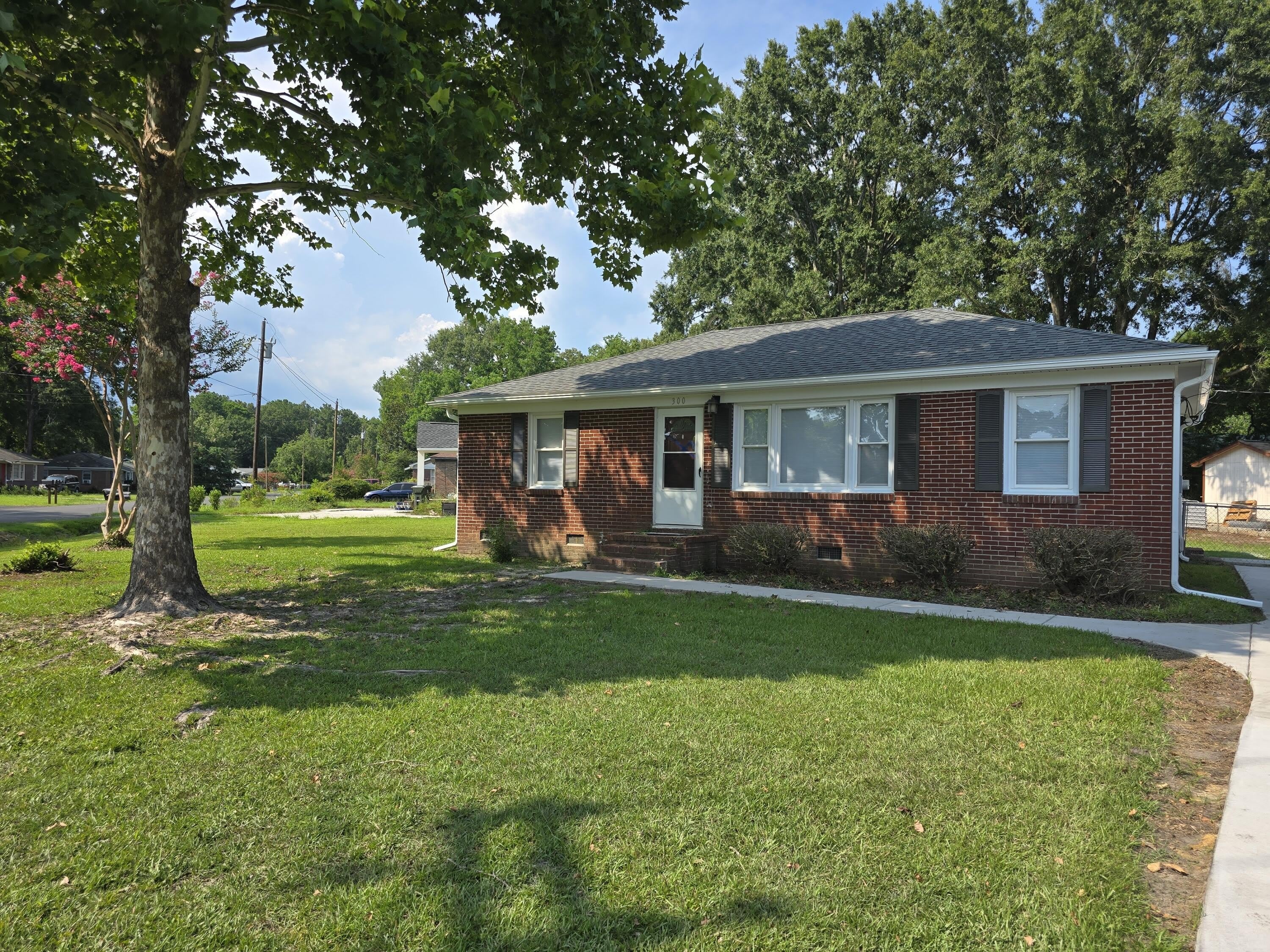300 Mary Scott Drive – photo 2
