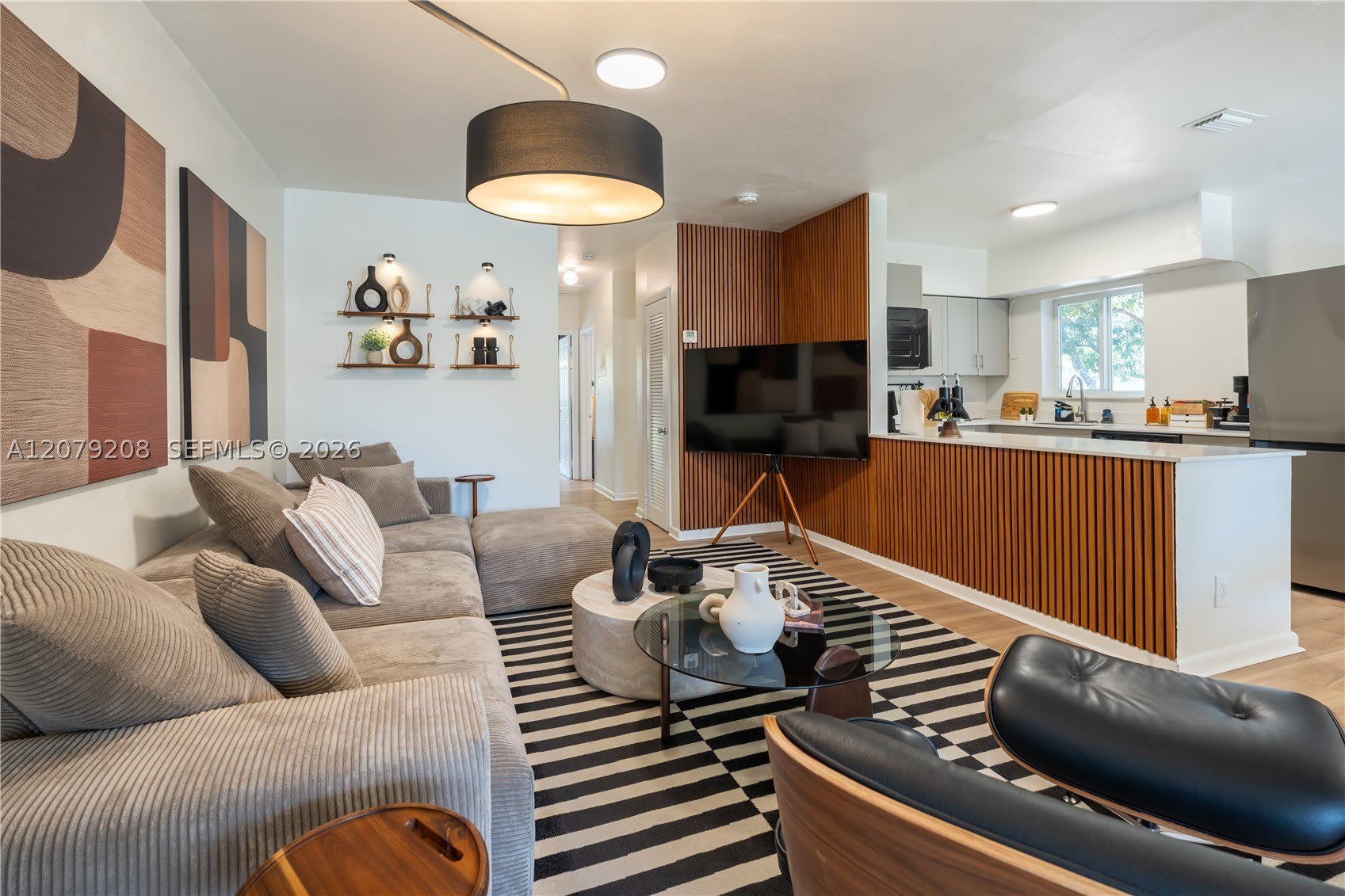 1317 NE 116th St – photo 1