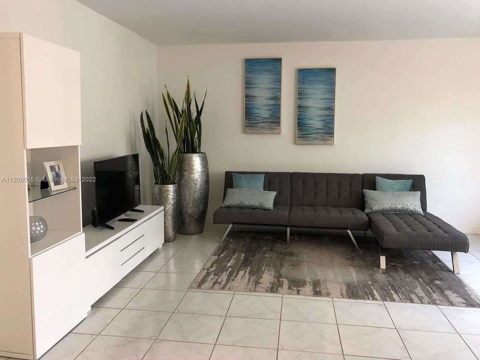 1255 Marseille Drive – photo 3