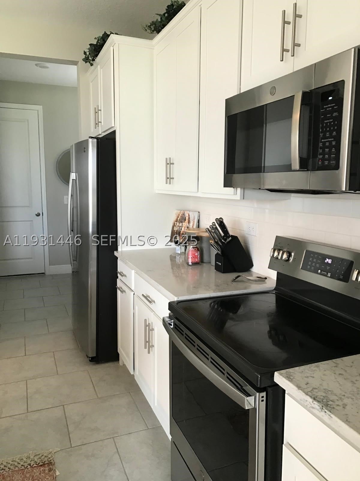 1107 Sugarwood Street – photo 4