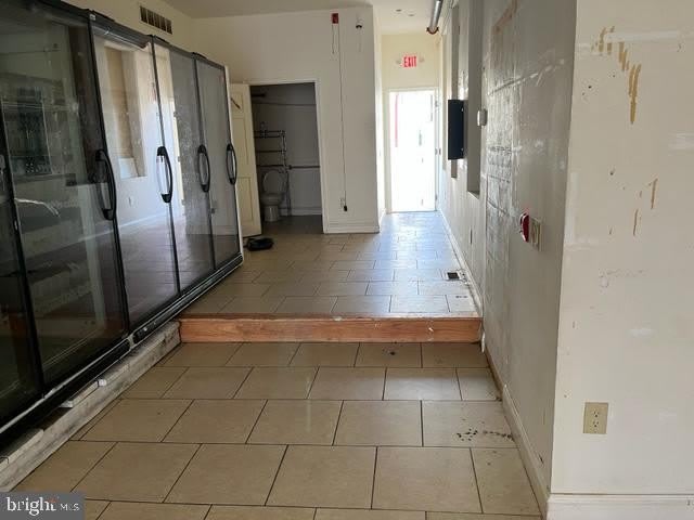 2908 Ridge Avenue – photo 4