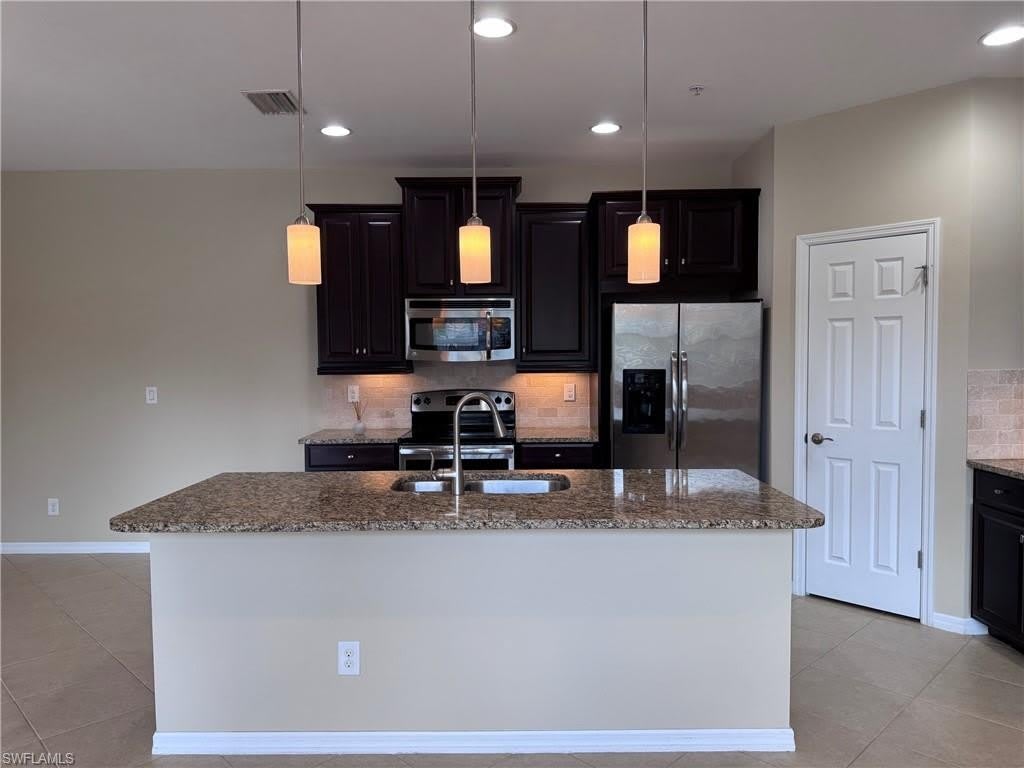 8560 Evernia Ct – photo 2