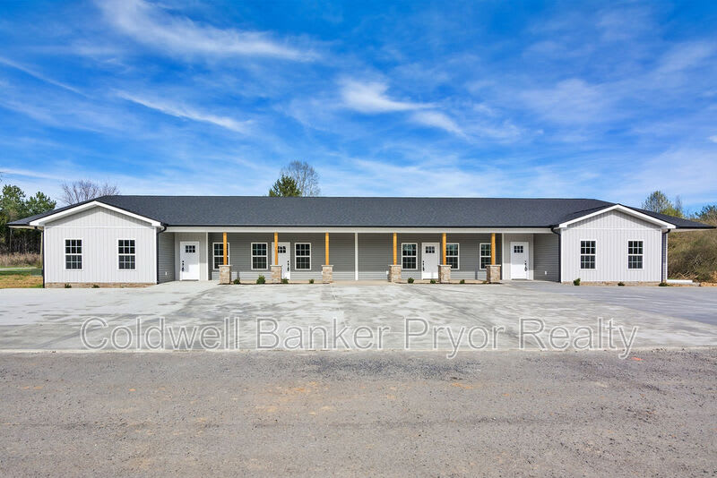 27 Michigan Lane – photo 1
