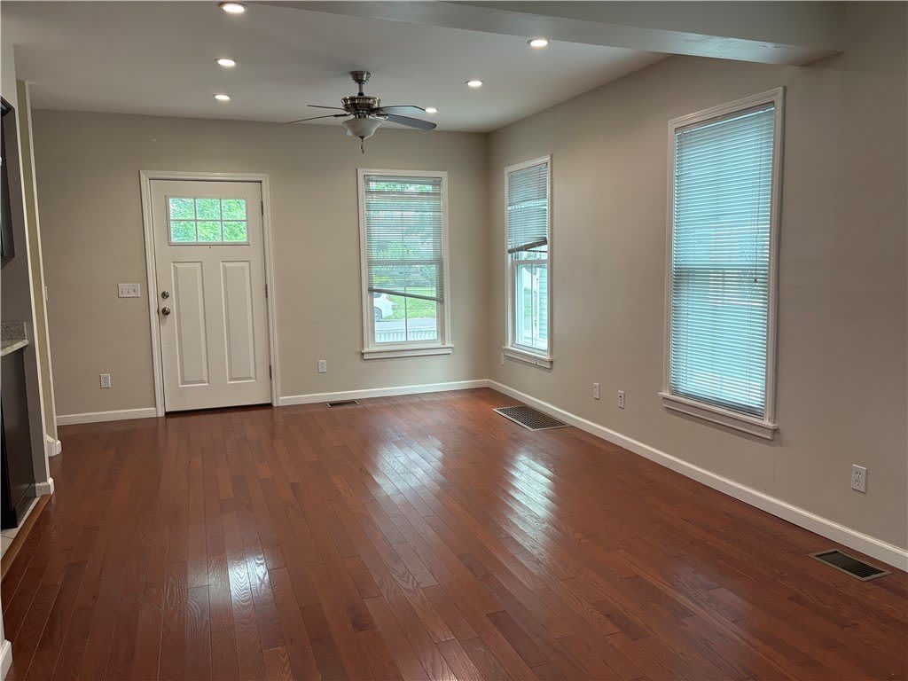 6 Walnut Street – photo 2