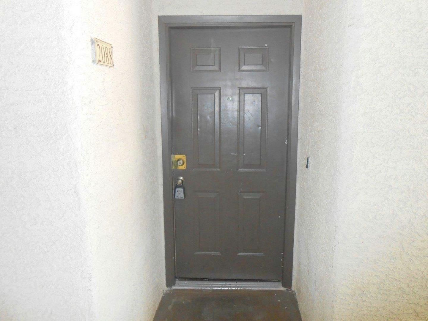 Spacious 2 Bedroom Condo In Canyon Lake Community – photo 4