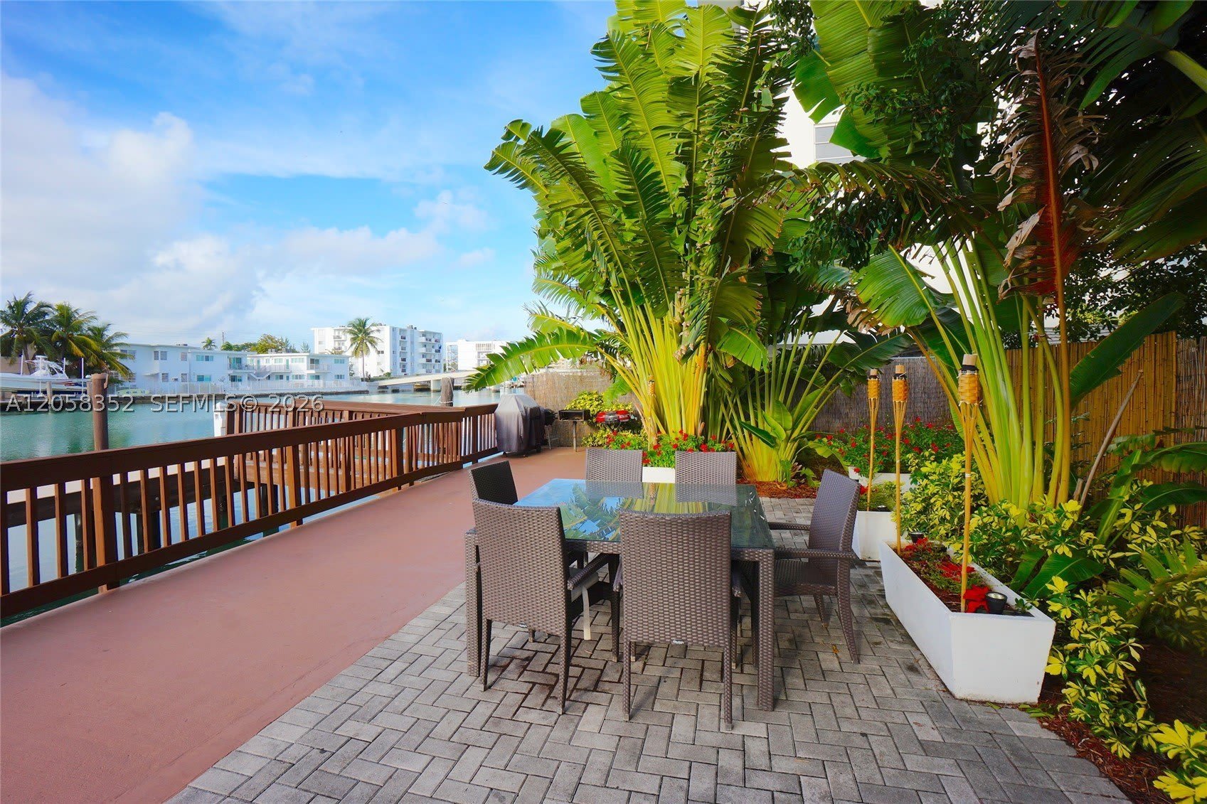 7950 Tatum Waterway Dr – photo 5
