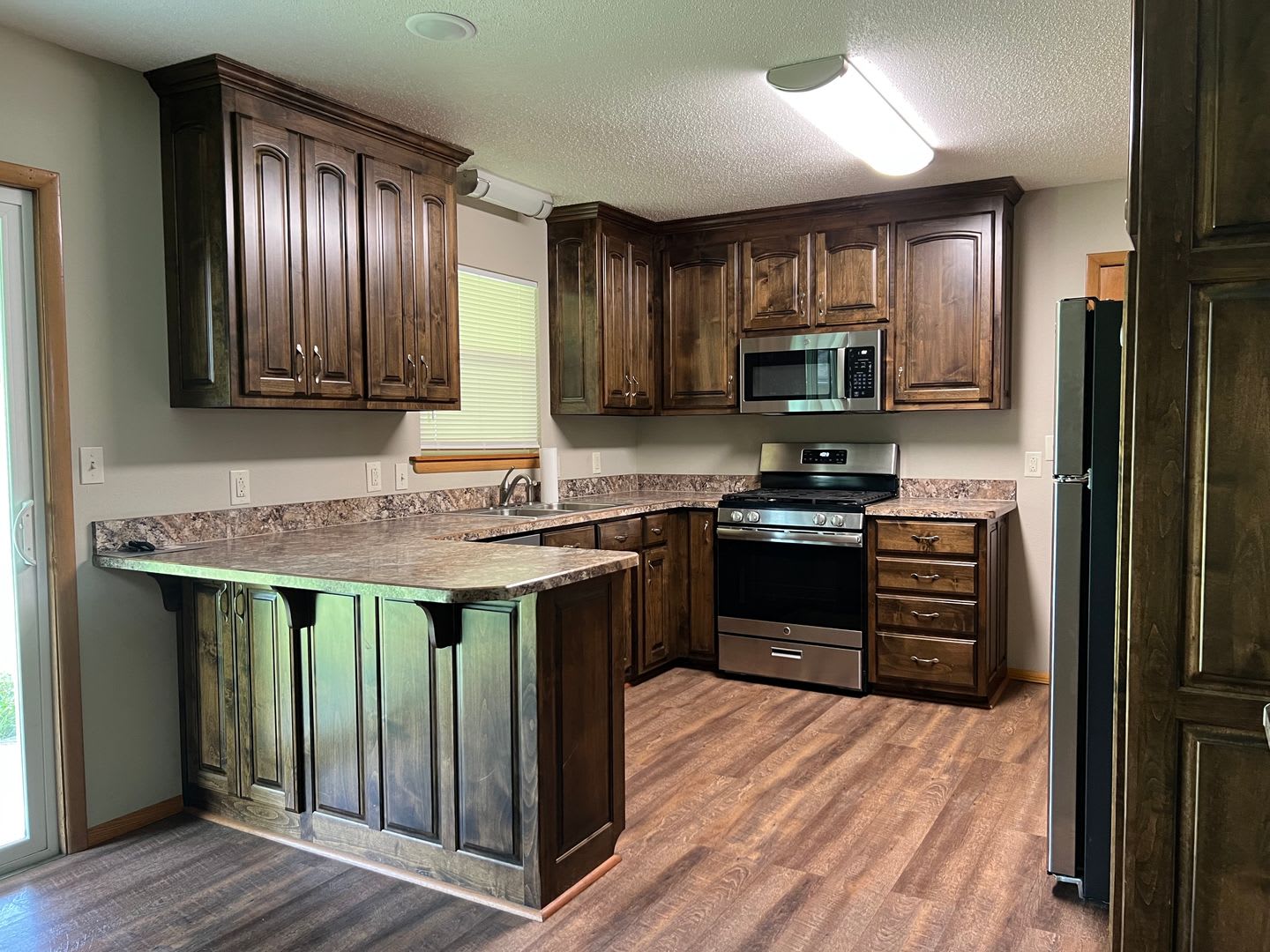 2 Bedroom 1 5 Bathroom House – photo 2