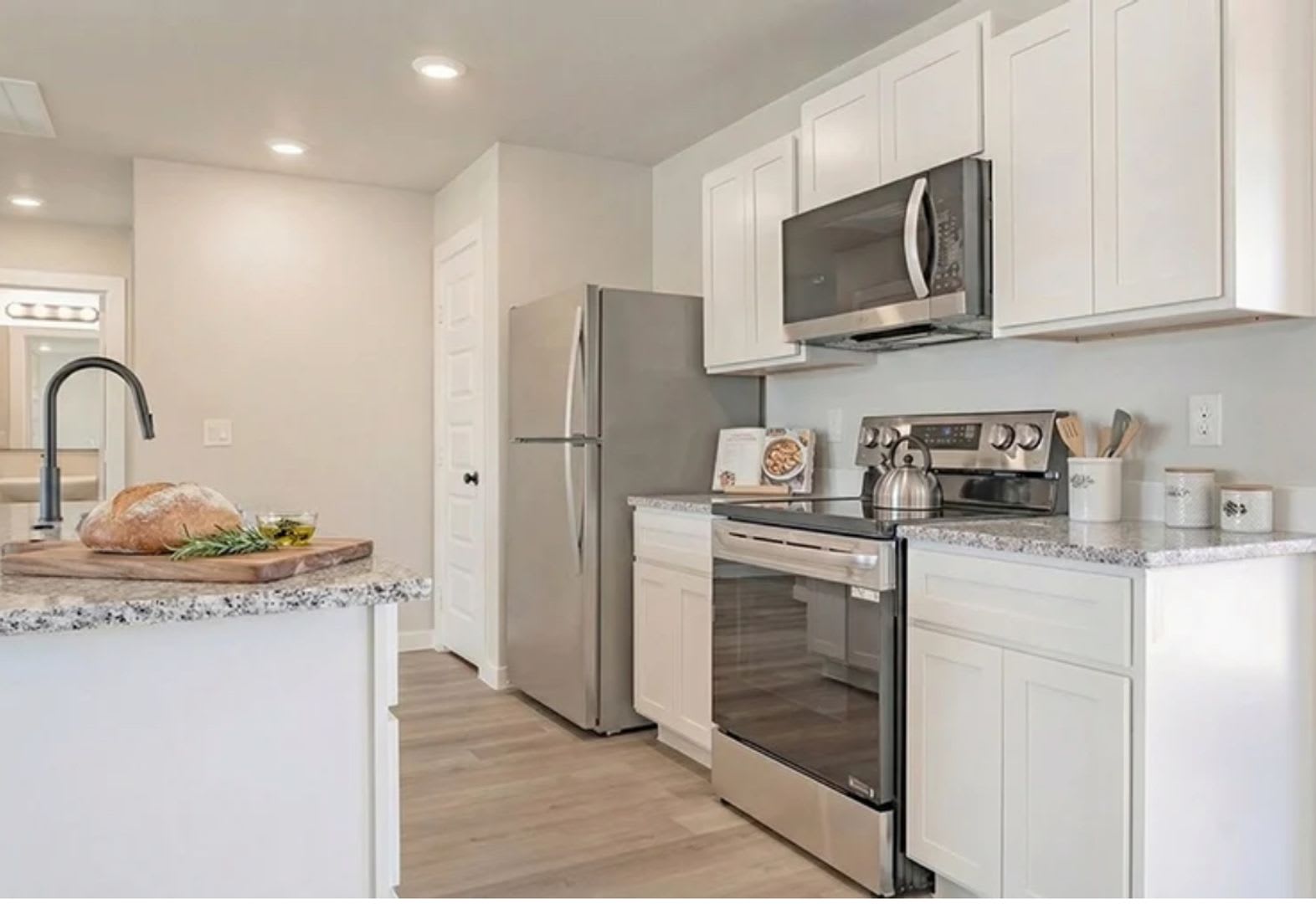Take A Look In Havenbrook! – photo 2