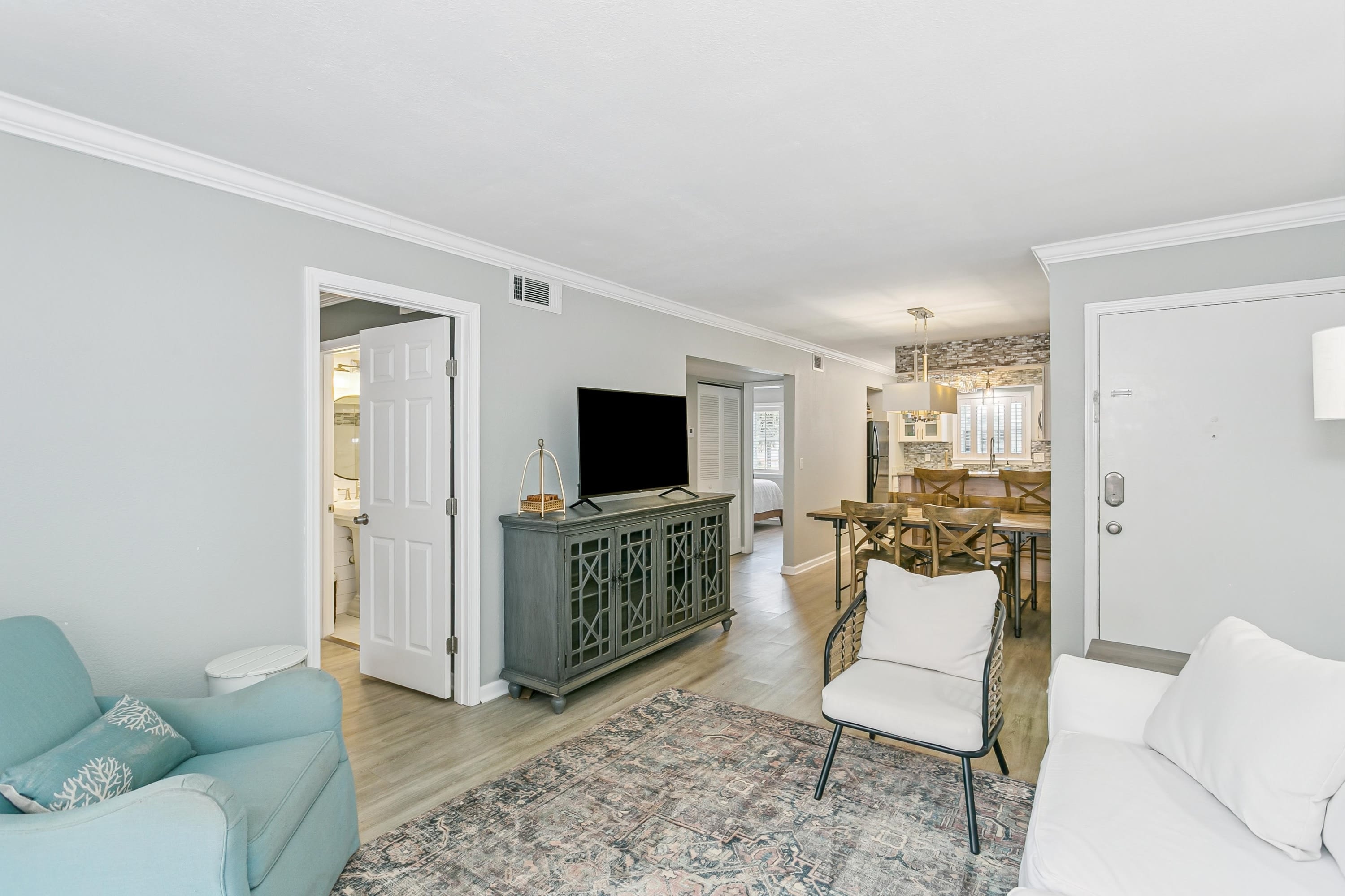 1650 Via De Luna Drive – photo 4