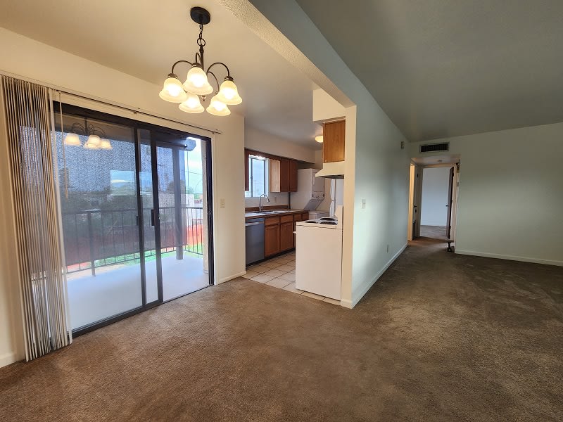 2841 North Euclid Avenue – photo 4